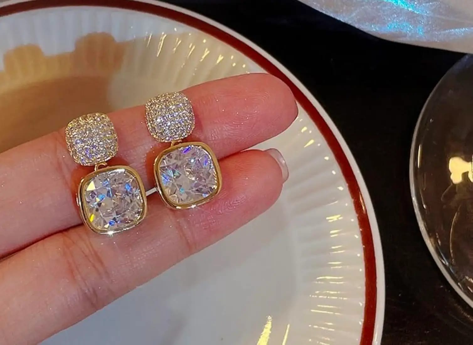 Fashion Crystal Rhinestone Drop Earrings / Crystal Stud Earrings