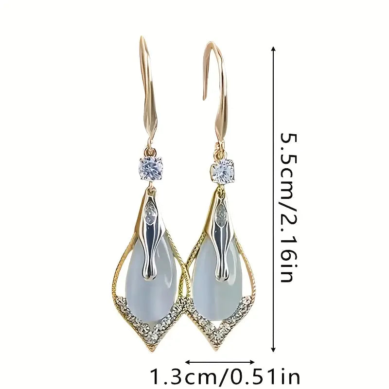 Women's Elegant Geometric Rhombus Earrings - Tear-drop teardrop Shape