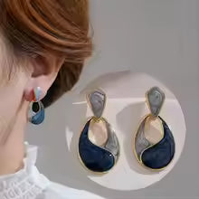 Enamel Dual Shade Earring