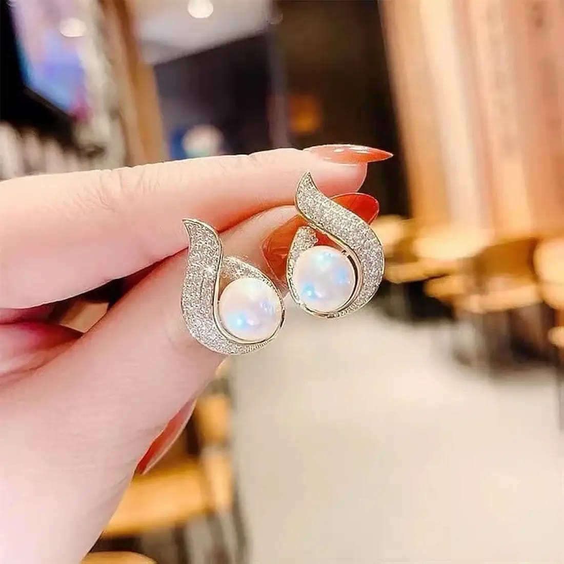Korean Ear Studs / stylish & Fashionable Accessorise Jewellery For Girl